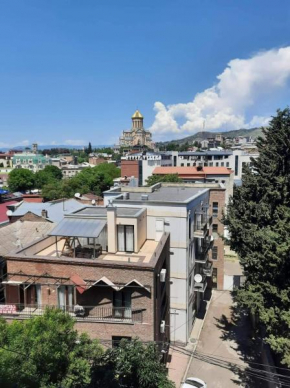 Avlabari L&N, Tbilisi
